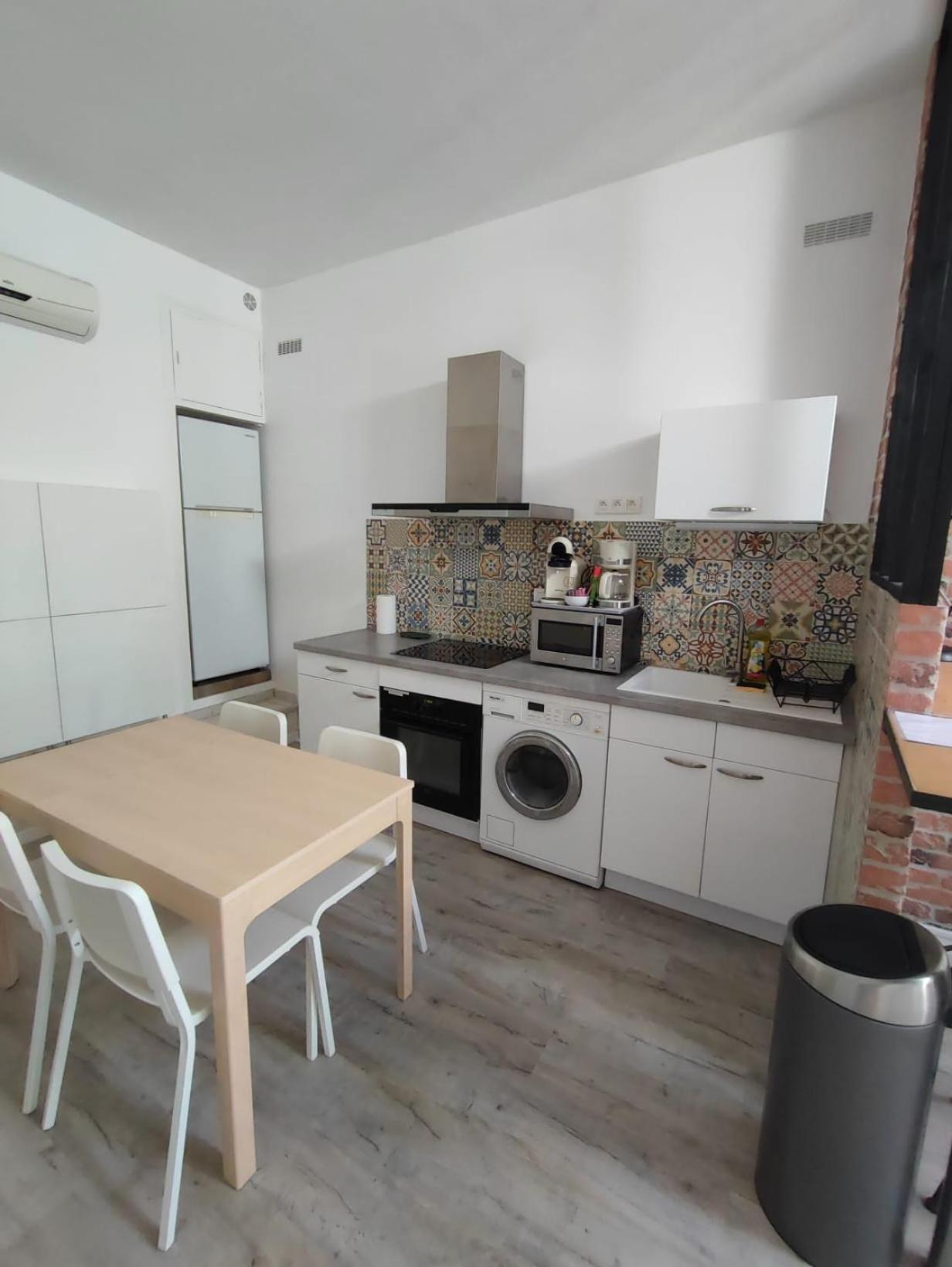 Appartement T2 48 M2 Independant Parking Public Gratuit A Proximite Beziers Ngoại thất bức ảnh